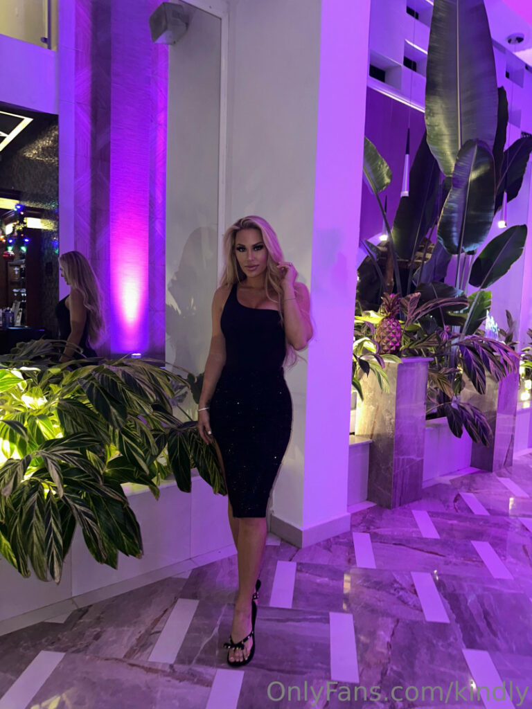 Kindly Myers – Nude Leaks Onlyfans
