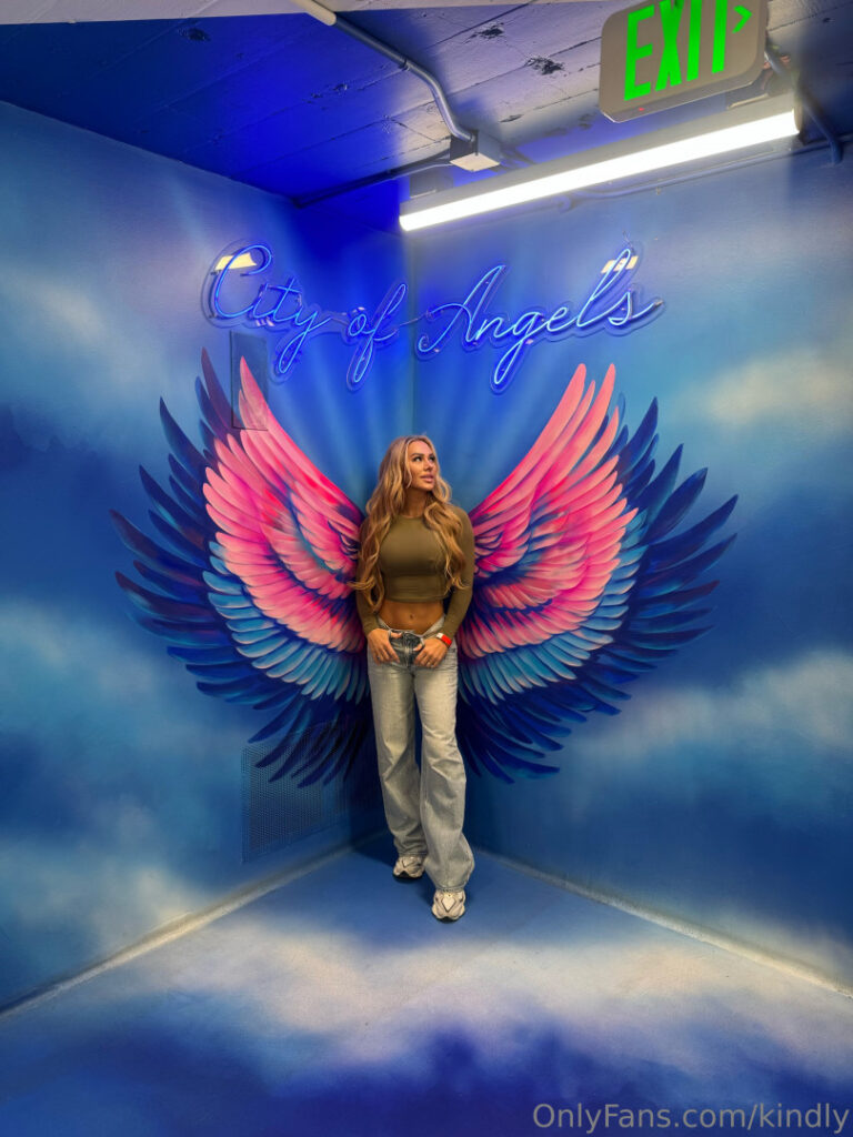 Kindly Myers – Nude Leaks Onlyfans