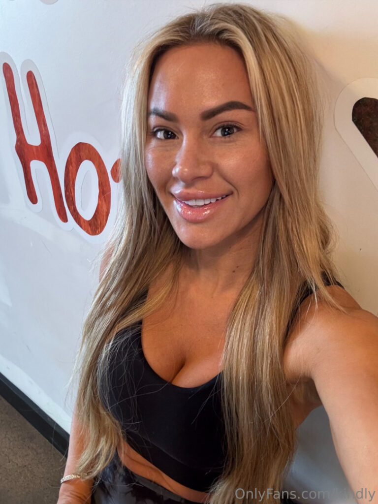 Kindly Myers – Nude Leaks Onlyfans