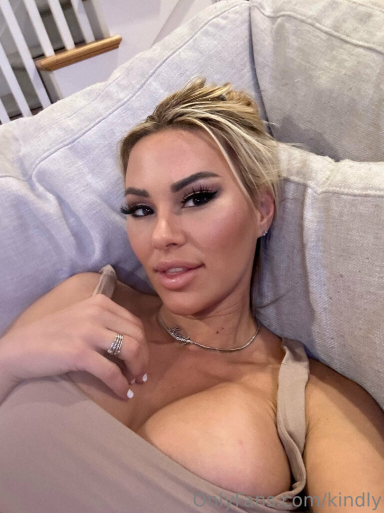 Kindly Myers – Nude Leaks Onlyfans