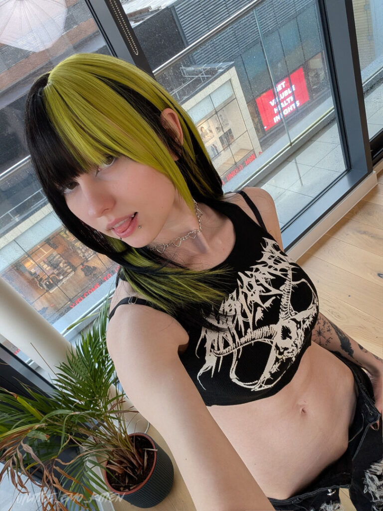 little_emo_kitten – Nude Leaks Onlyfans