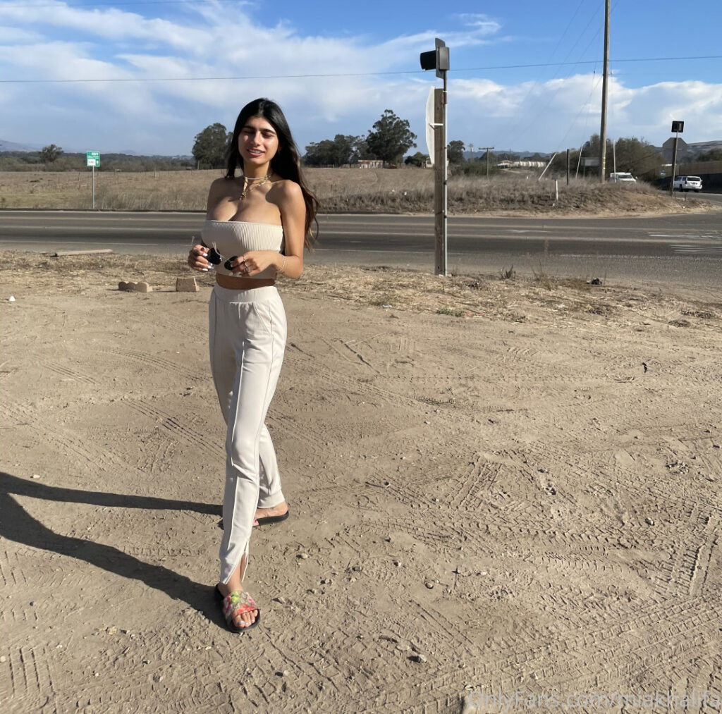 Mia Khalifa – Nude Leaks Onlyfans