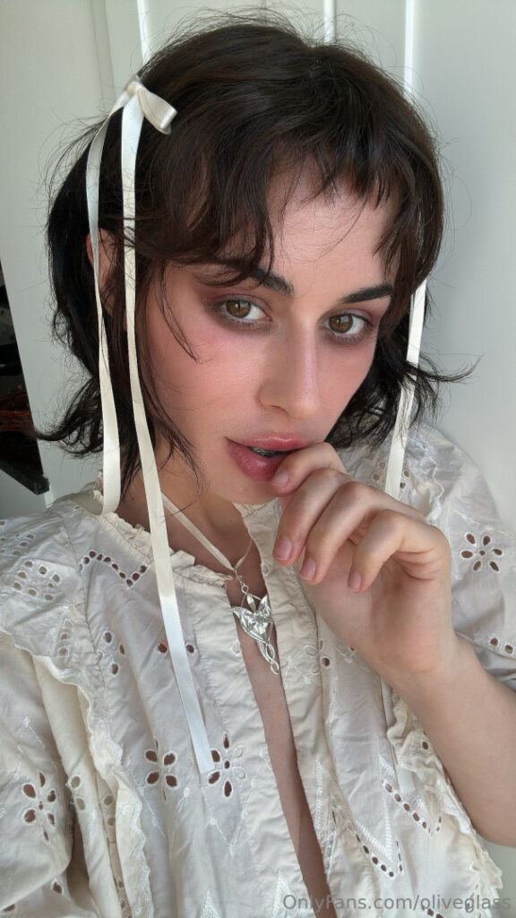 Olive Glass – Nude Leaks Onlyfans