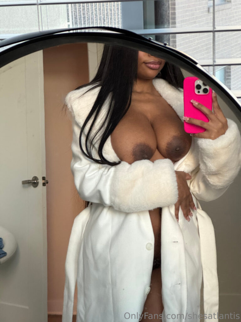 shesatlantis – Nude Leaks Onlyfans
