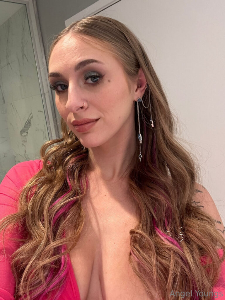 Angel Youngs / angelyoungsxxx – Nude Leaks Onlyfans