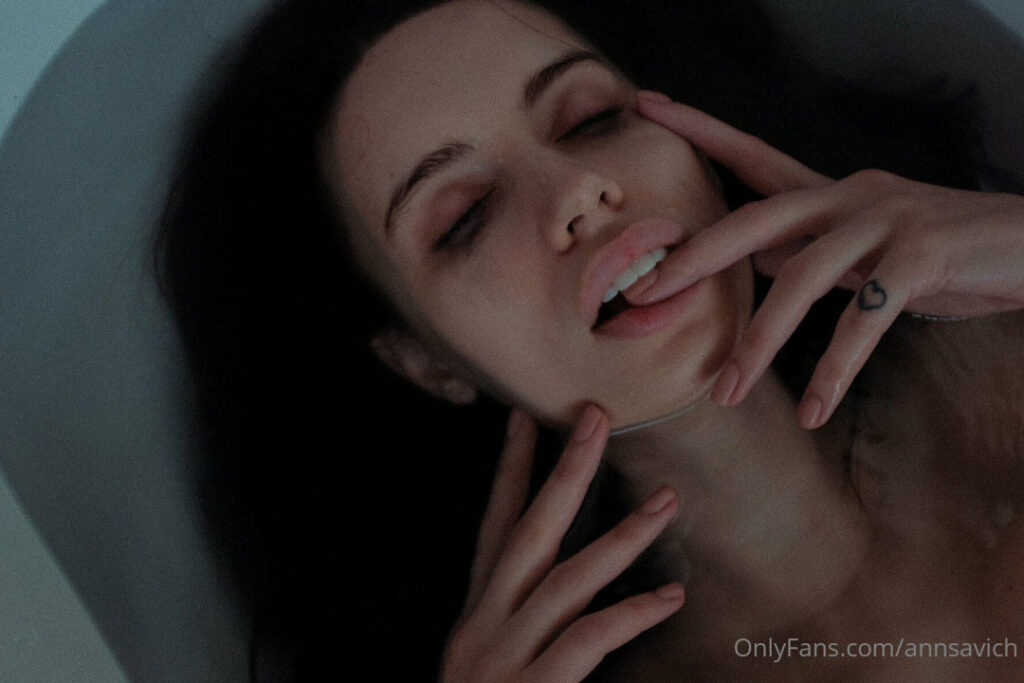 Anna Savich  –  AnnSavich – Nude Leaks Onlyfans