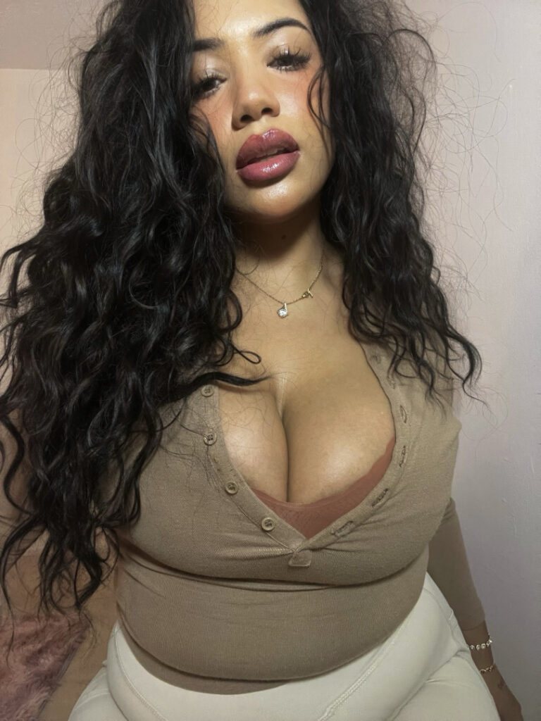 Chaoticwithak – Nude Leaks Onlyfans