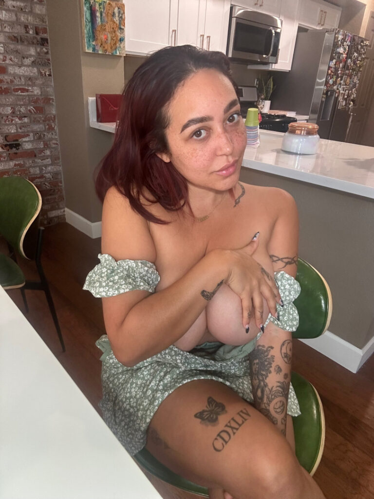Emily Cheree – Nude Leaks Onlyfans