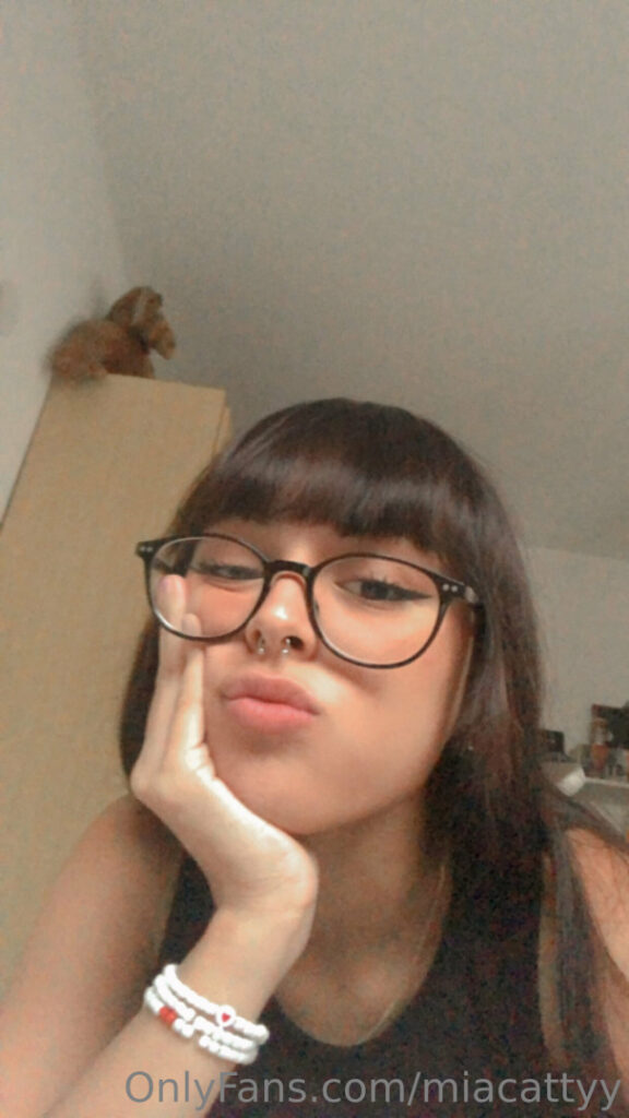 itslillyth / Miacattyy – Nude Leaks Onlyfans