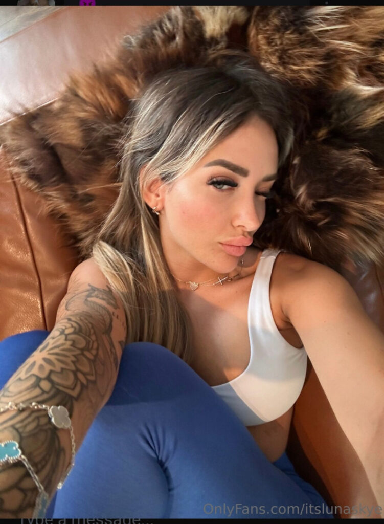 Itslunaskye – Nude Leaks Onlyfans