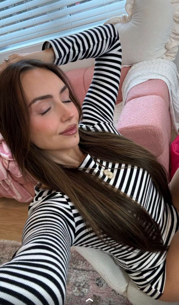 Julia Raleigh – Nude Leaks Onlyfans