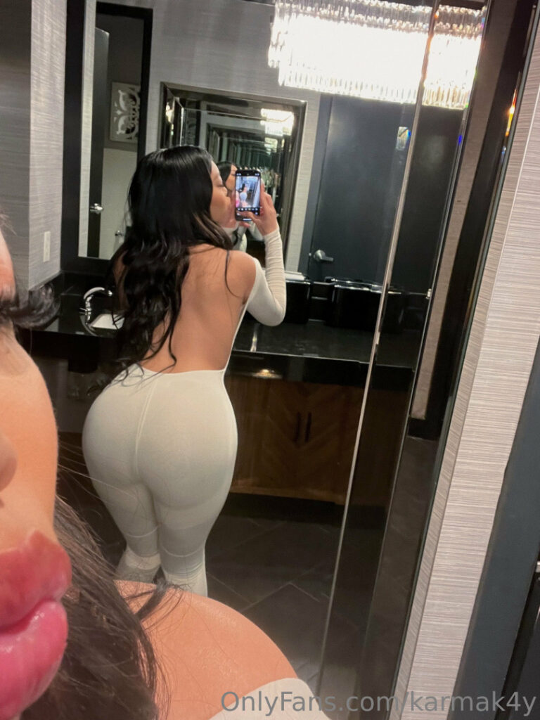 karmak4y | Milkteakitty | Spoiledkitt4n | Kell.ie – Nude Leaks Onlyfans