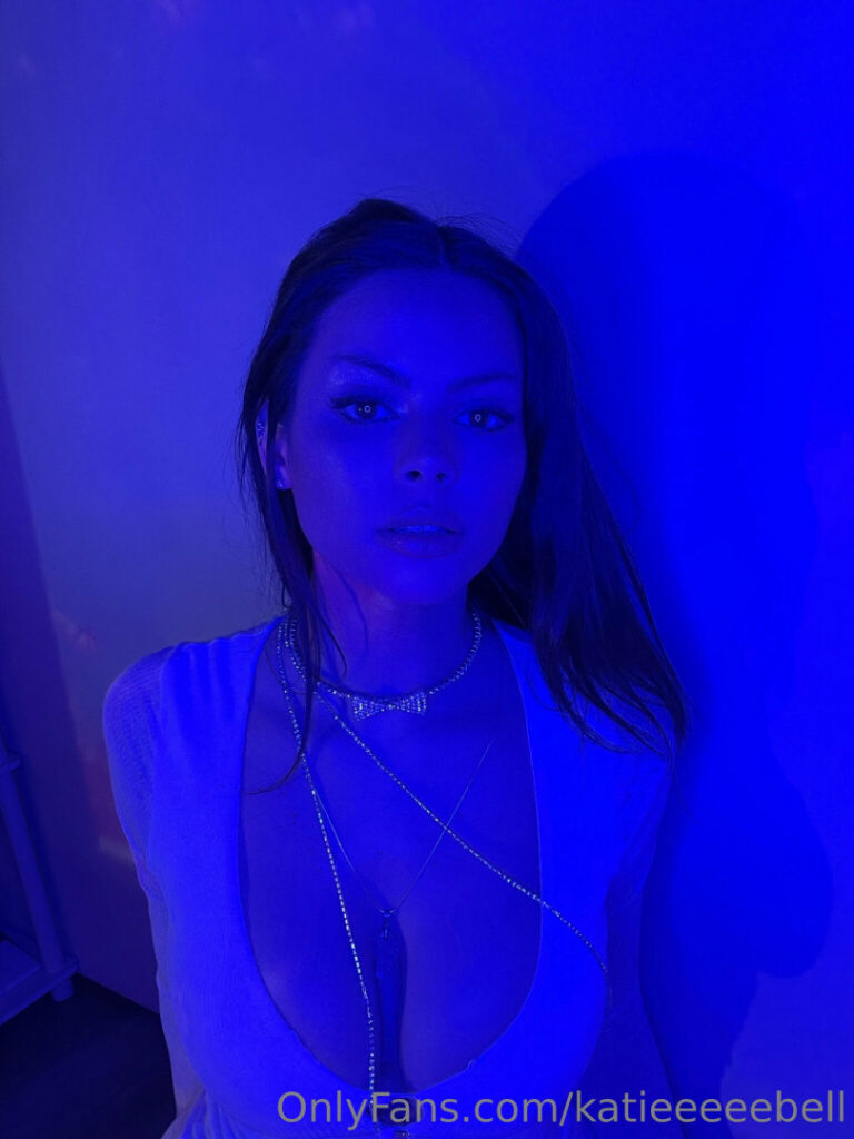 Katie Bell – katieeeeebell – Nude Leaks Onlyfans