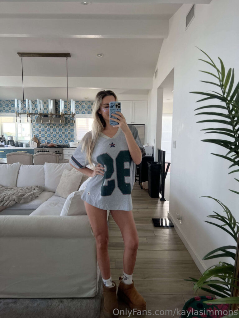 Kayla Simmons – Nude Leaks Onlyfans