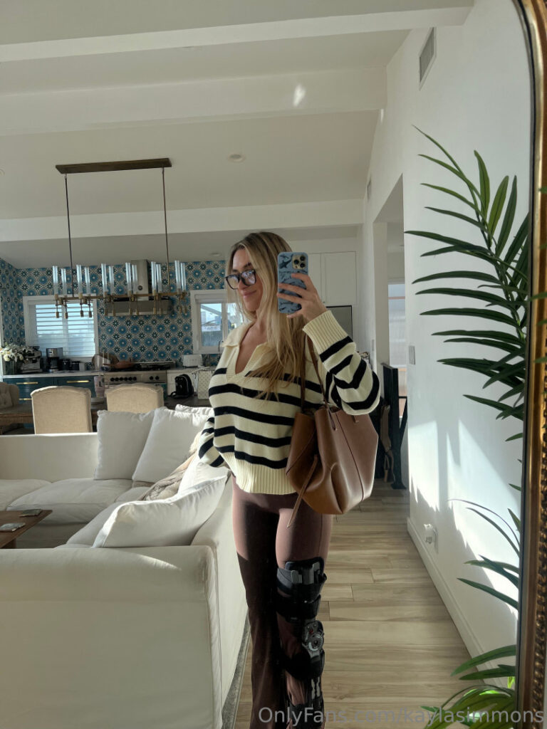 Kayla Simmons – Nude Leaks Onlyfans