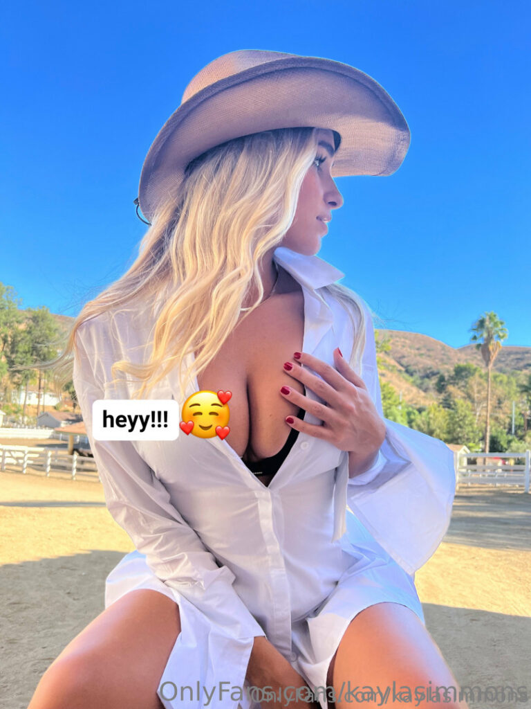 Kayla Simmons – Nude Leaks Onlyfans
