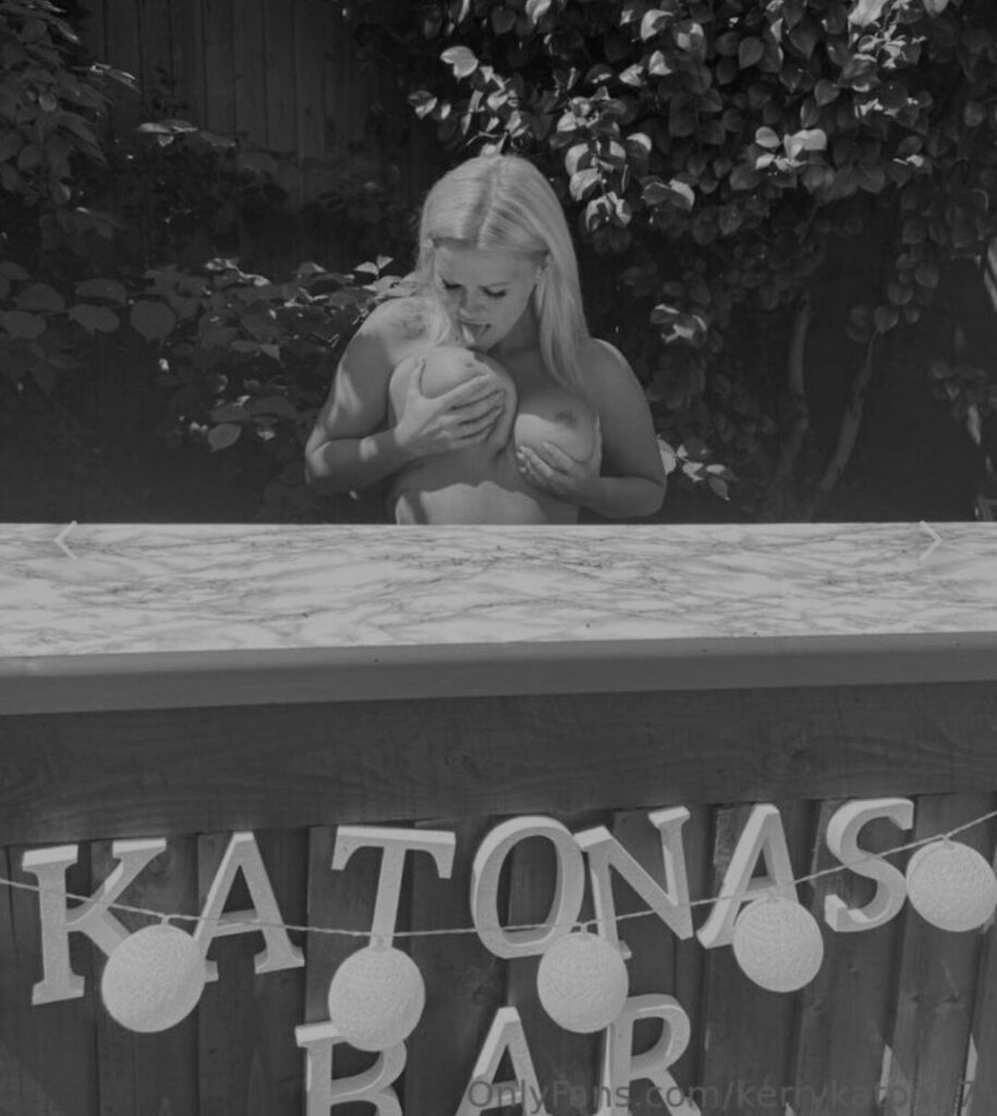 Kerry Katona – Nude Leaks Onlyfans