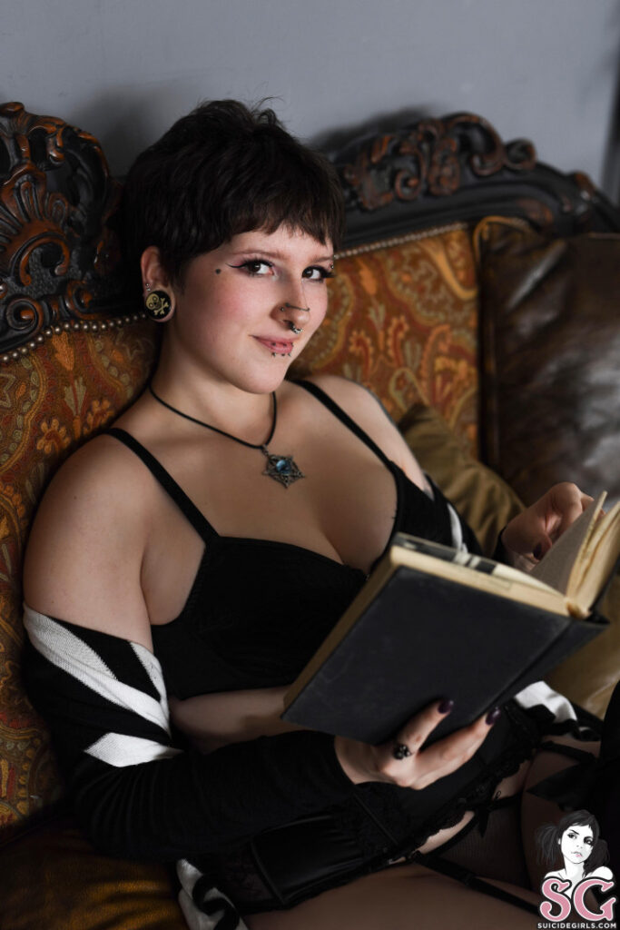 Latexbunnii/Sage/Grungenmetal – Nude Leaks Onlyfans