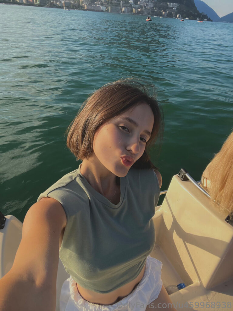 lilttle_kate_of | lilttle_tracy_of – Nude Leaks Onlyfans