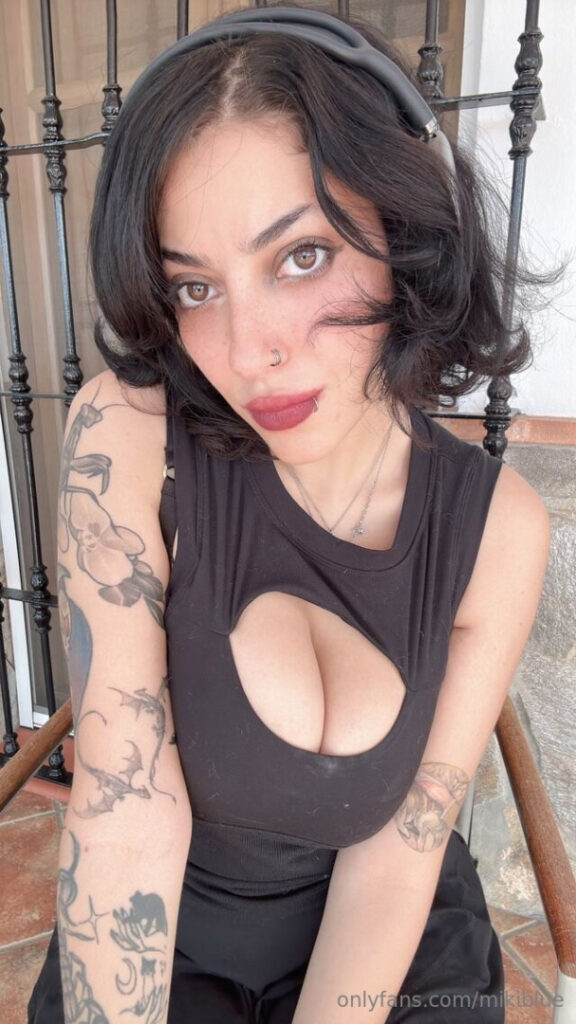 Mikiblue – Nude Leaks Onlyfans