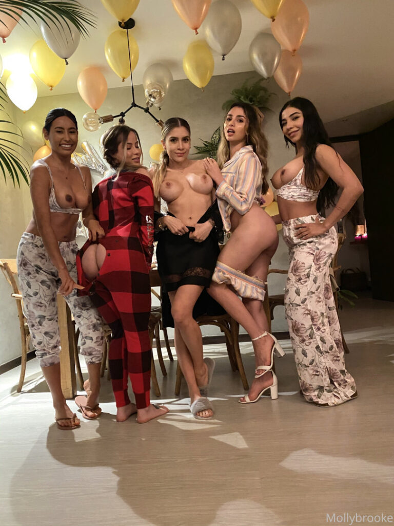 Molly Brooke – Nude Leaks Onlyfans