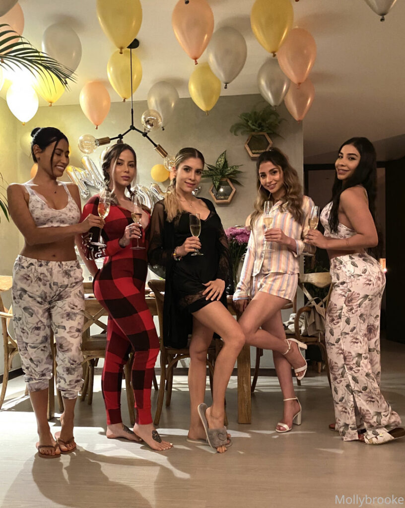 Molly Brooke – Nude Leaks Onlyfans