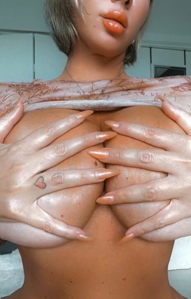 Molly Cavalli – Nude Leaks Onlyfans