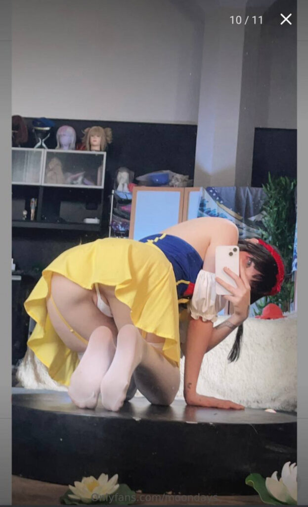 Moondays – Nude Leaks Onlyfans