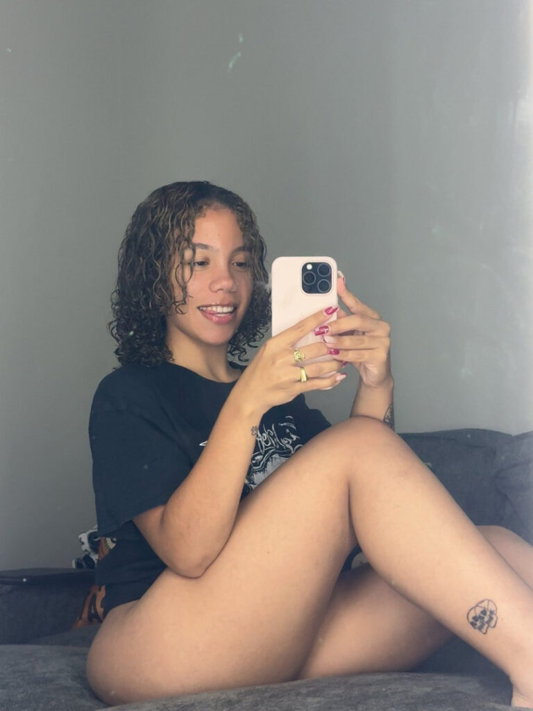 shesospicyyy / yeimydeligrocery – Nude Leaks Onlyfans