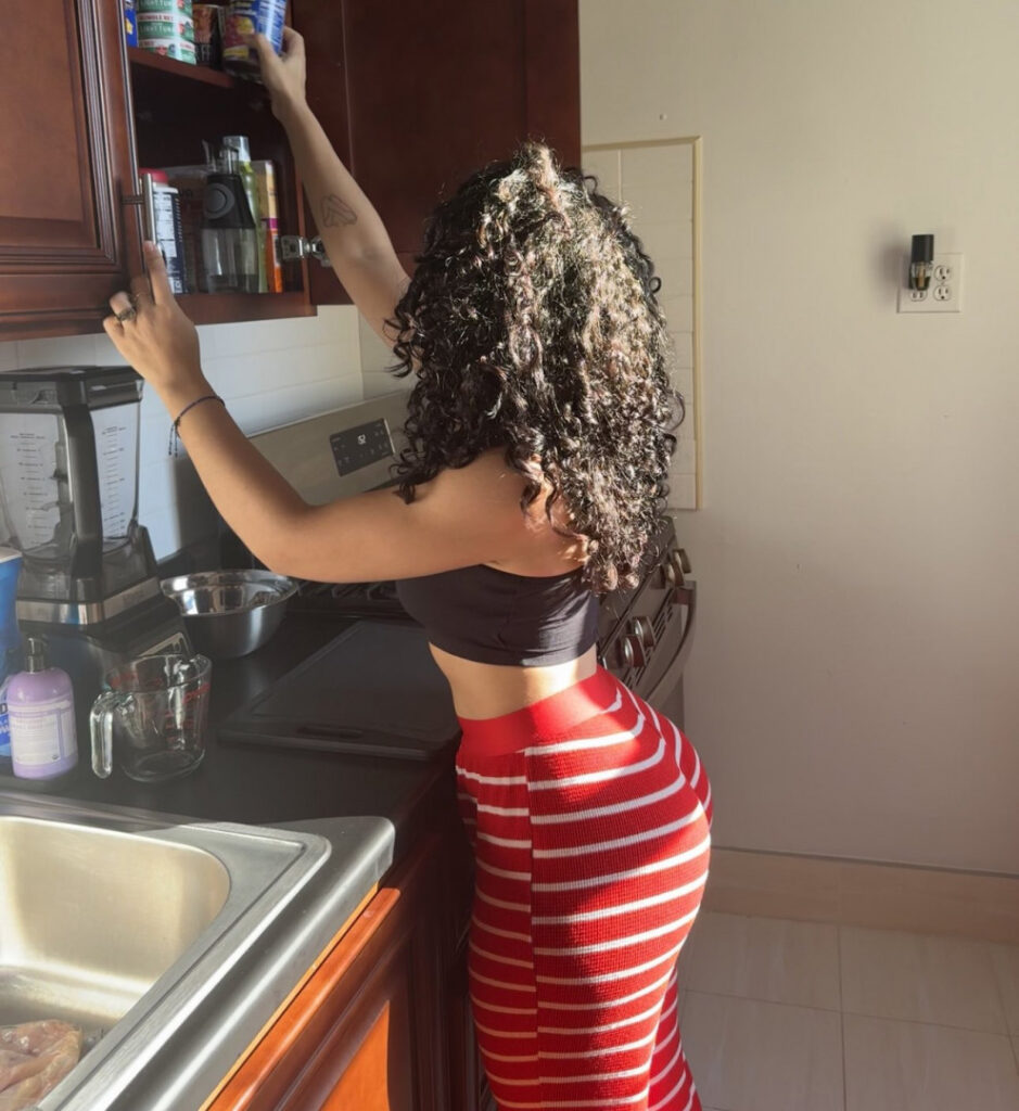 shesospicyyy / yeimydeligrocery – Nude Leaks Onlyfans