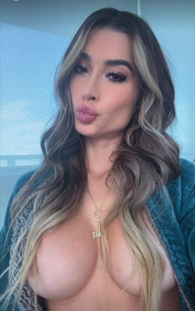 Sophie Summers / taleof2citiess – Nude Leaks Onlyfans