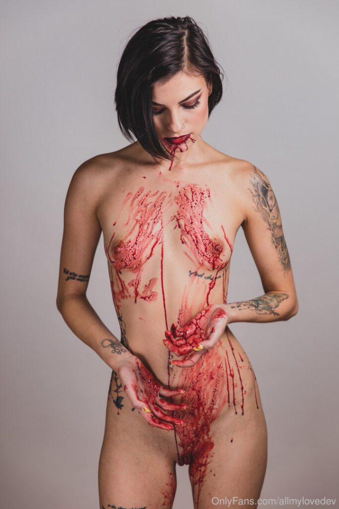 theneonharlot / Dev Marie – Nude Leaks Onlyfans