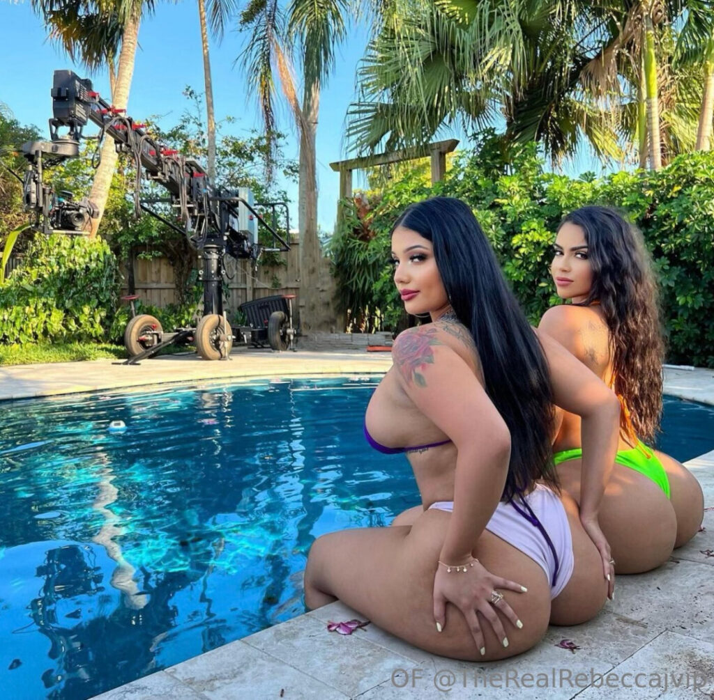 TheRealRebeccaJ / sm00ches – Nude Leaks Onlyfans